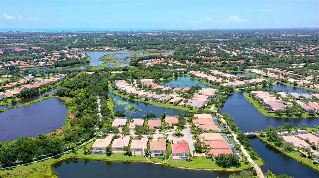 8672 Dolce Lane Sarasota FL 34238