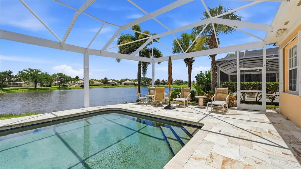 8672 Dolce Lane Sarasota FL 34238