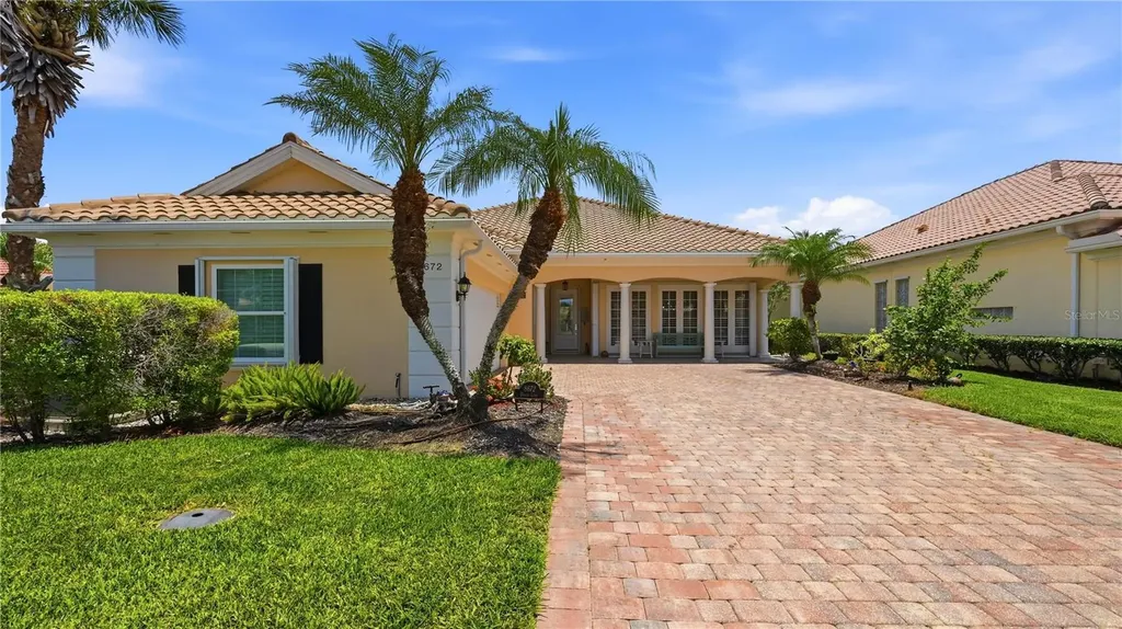 8672 Dolce Lane Sarasota FL 34238