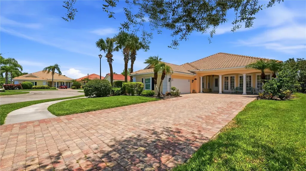 8672 Dolce Lane Sarasota FL 34238