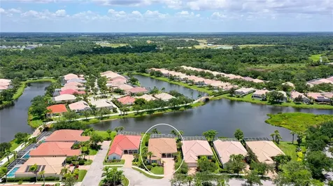 8672 Dolce Lane Sarasota FL 34238