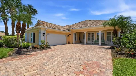 8672 Dolce Lane Sarasota FL 34238