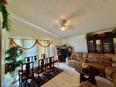 2319 Lily Pad Lane Kissimmee FL 34743