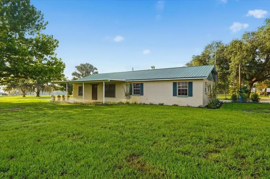1645 Hwy 630 W Frostproof FL 33843