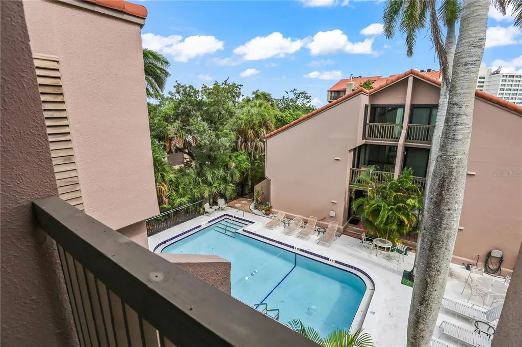 220 Pass Key Road Sarasota FL 34242