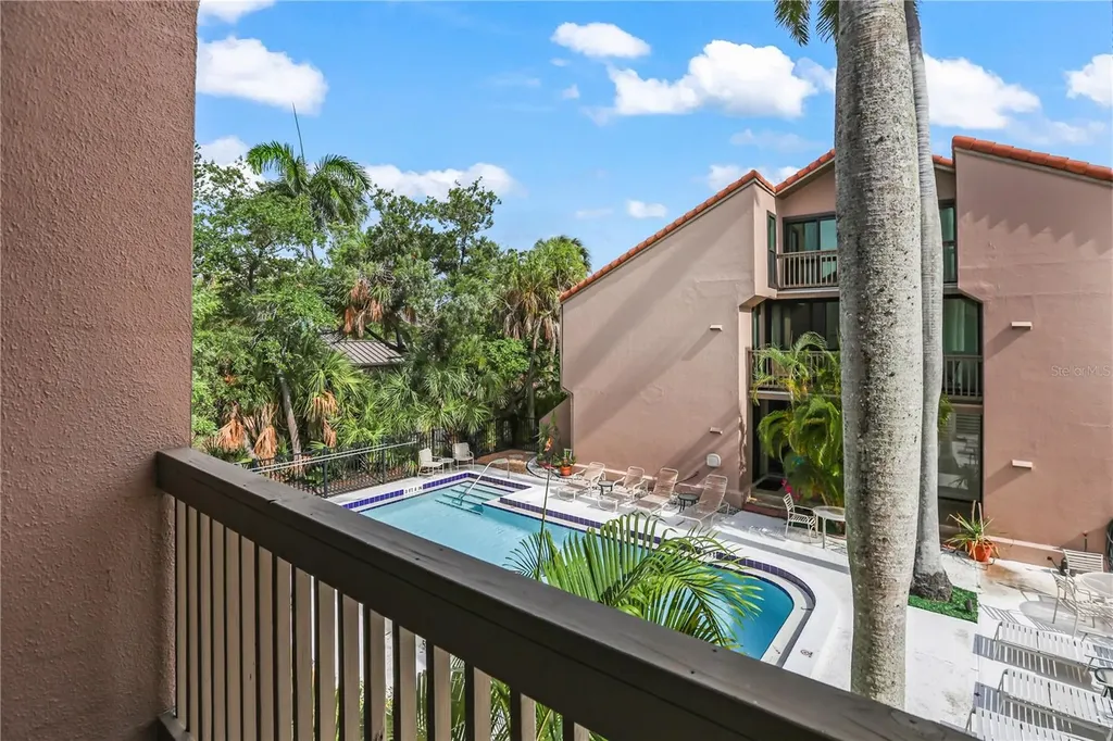 220 Pass Key Road Sarasota FL 34242