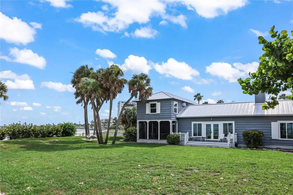 220 Pass Key Road Sarasota FL 34242