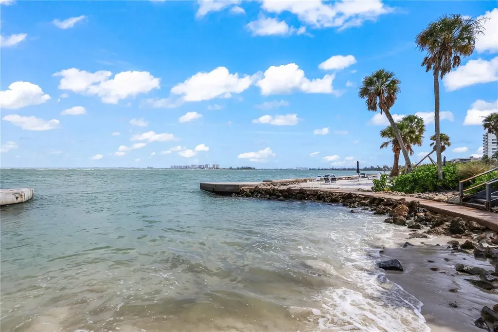 220 Pass Key Road Sarasota FL 34242