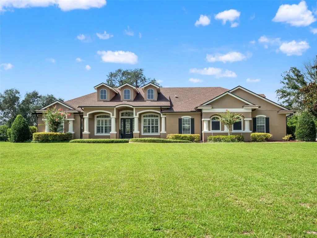 351 Kentucky Blue Circle Apopka FL 32712