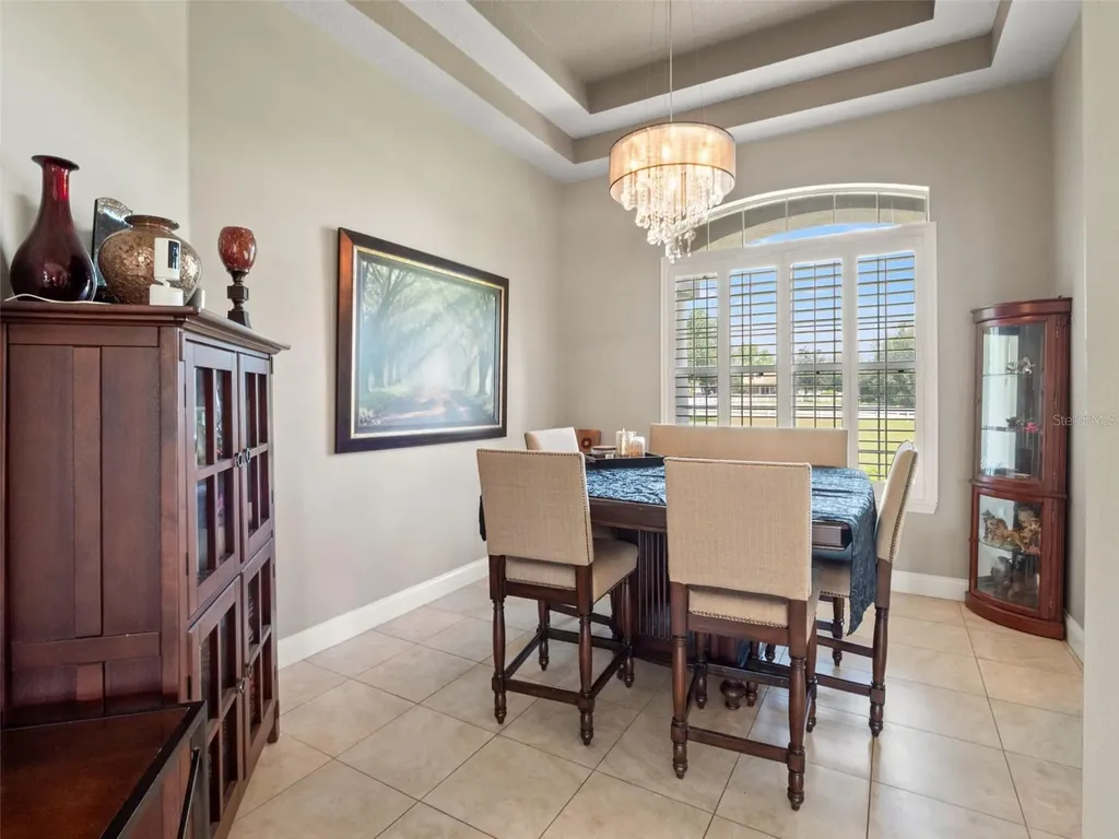 351 Kentucky Blue Circle Apopka FL 32712