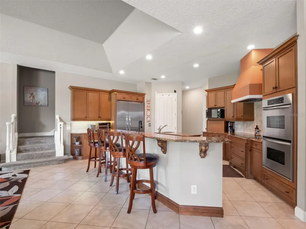 351 Kentucky Blue Circle Apopka FL 32712