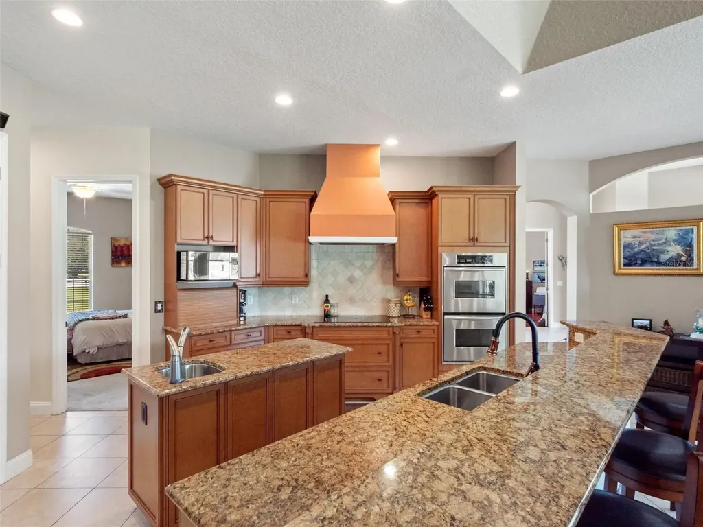 351 Kentucky Blue Circle Apopka FL 32712