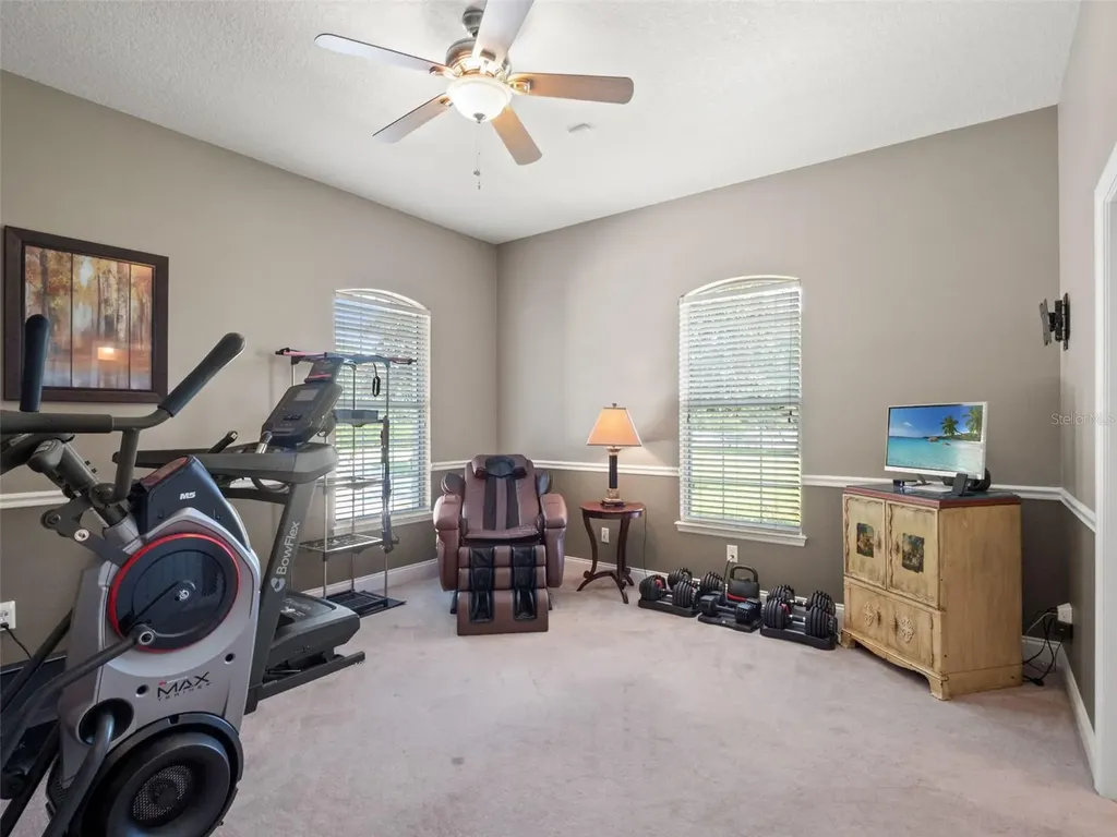 351 Kentucky Blue Circle Apopka FL 32712