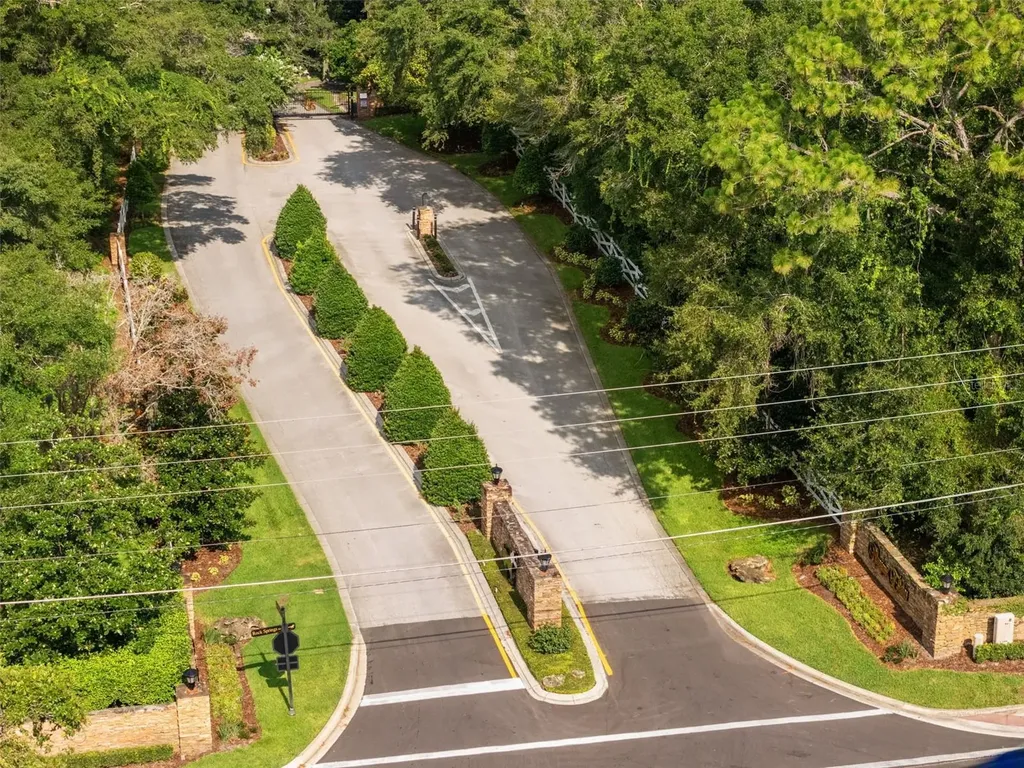 351 Kentucky Blue Circle Apopka FL 32712