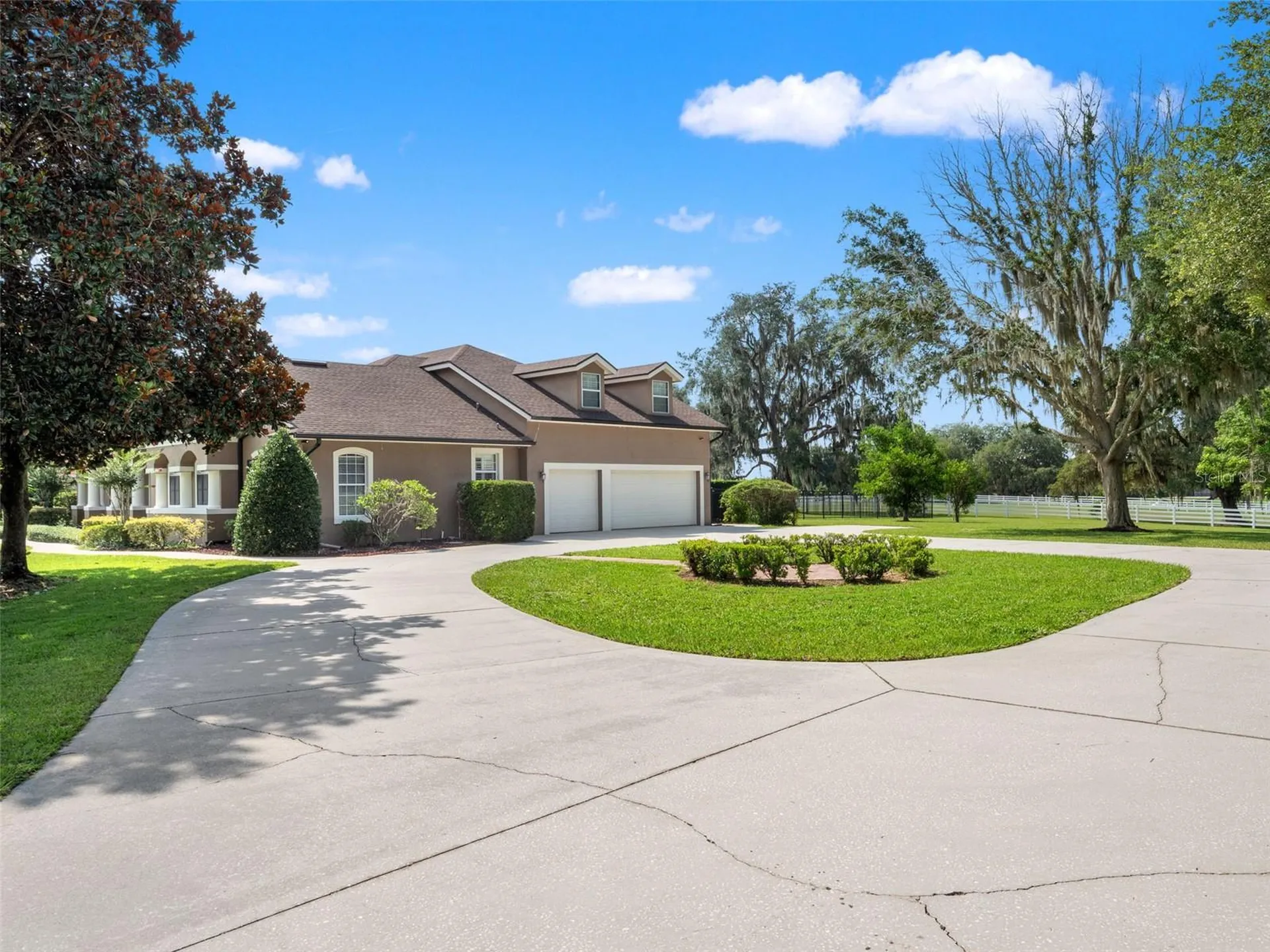 351 Kentucky Blue Circle Apopka FL 32712