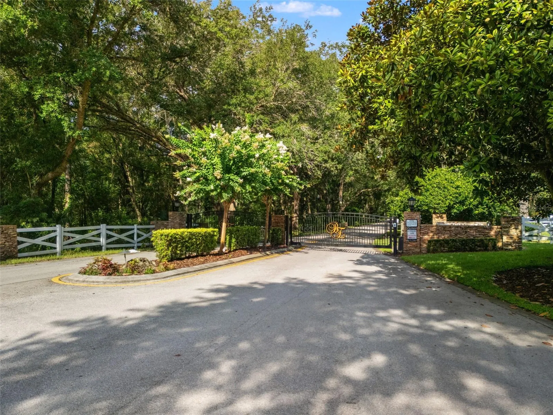 351 Kentucky Blue Circle Apopka FL 32712