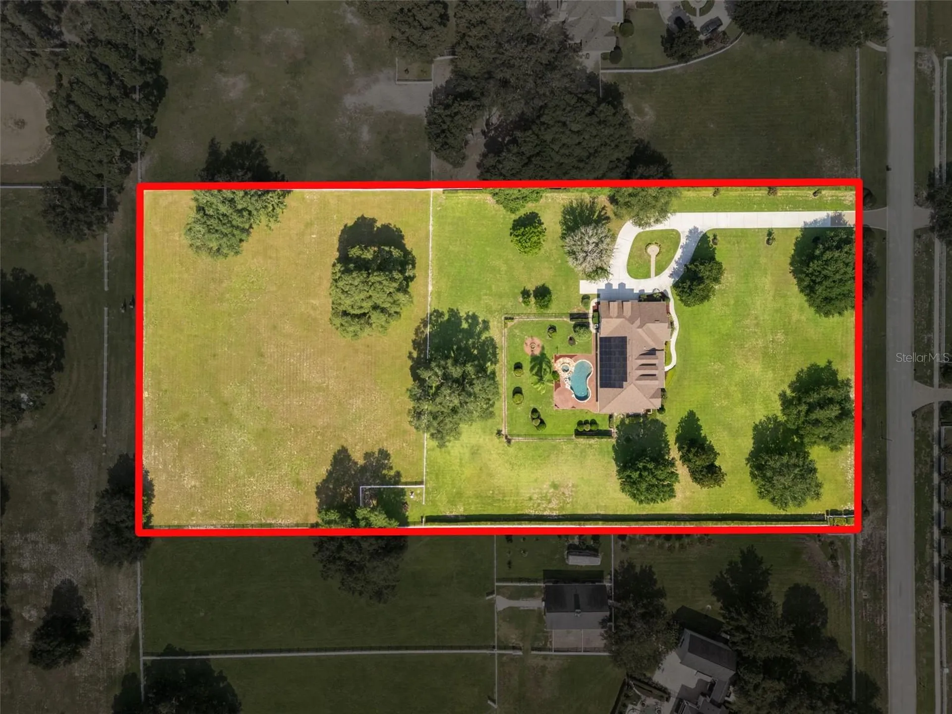 351 Kentucky Blue Circle Apopka FL 32712