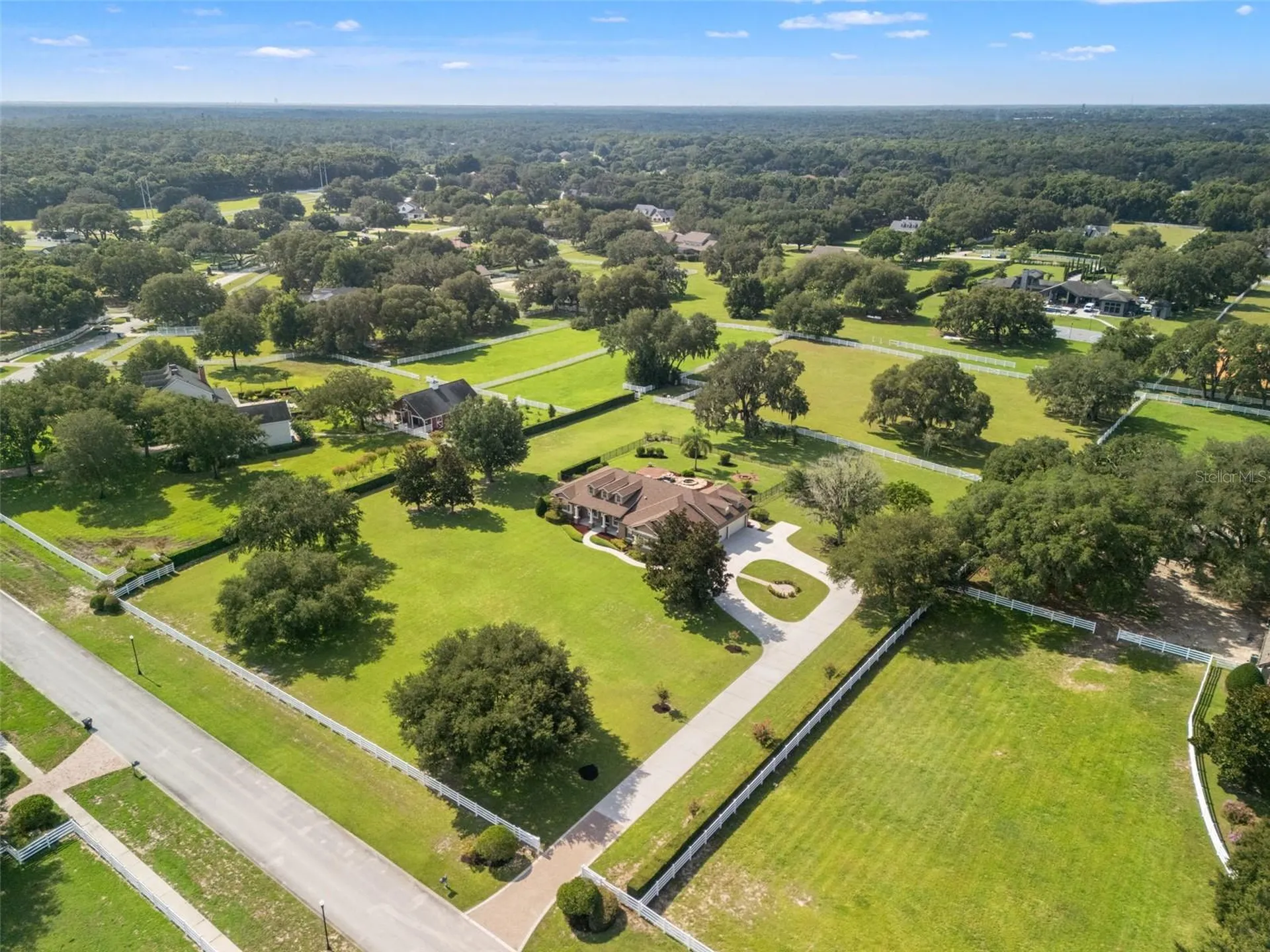 351 Kentucky Blue Circle Apopka FL 32712