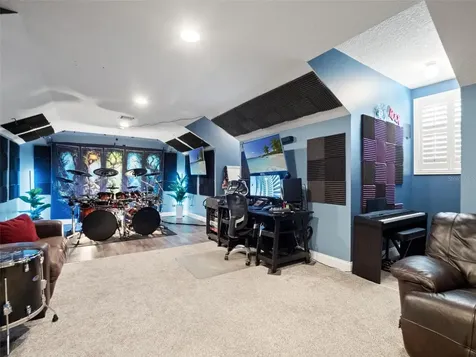 351 Kentucky Blue Circle Apopka FL 32712