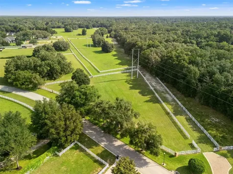 351 Kentucky Blue Circle Apopka FL 32712