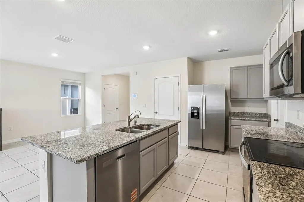 2945 Elio Hammock Drive Harmony FL 34773