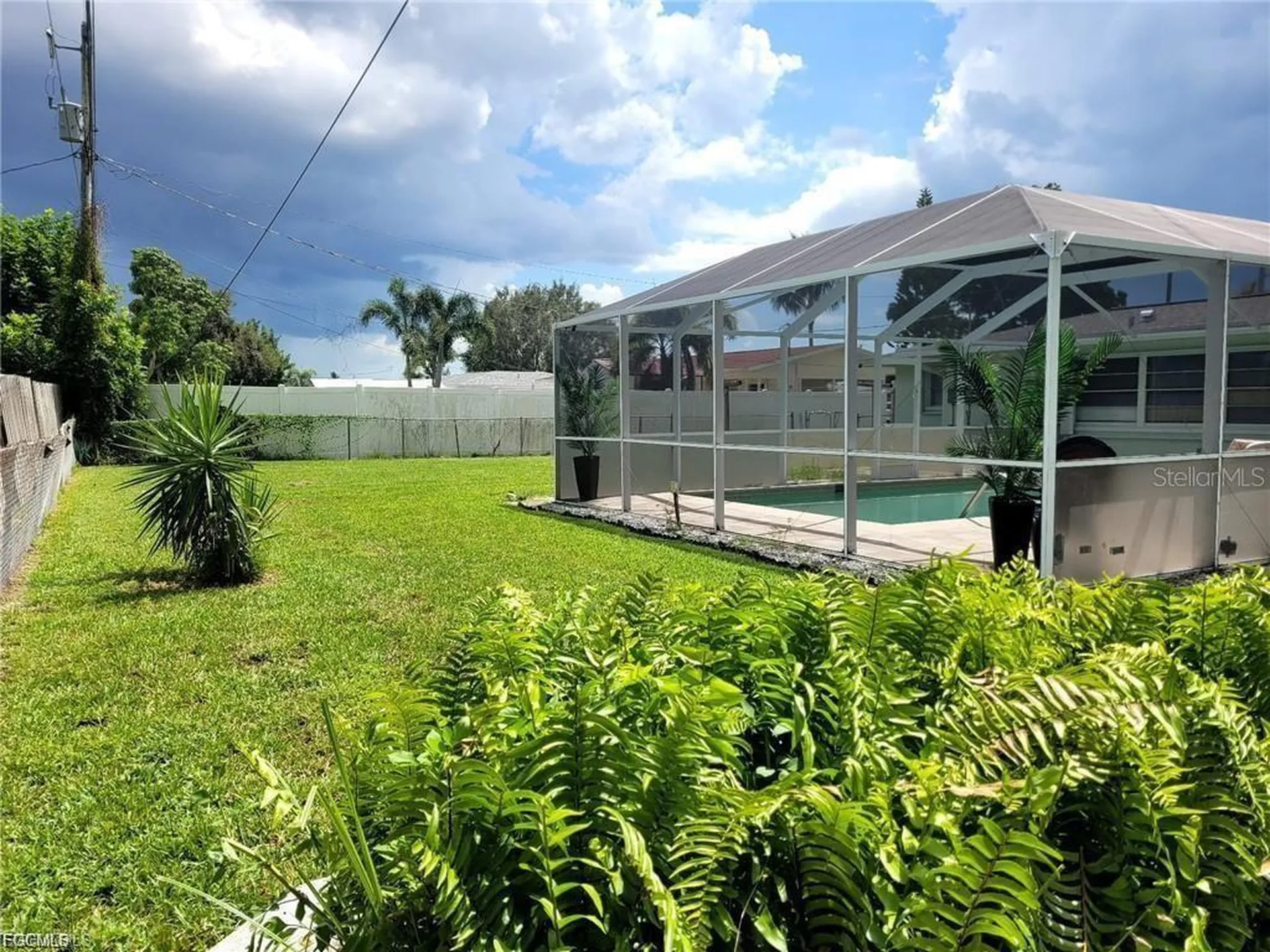 2705 SE 17th Avenue Cape Coral FL 33904
