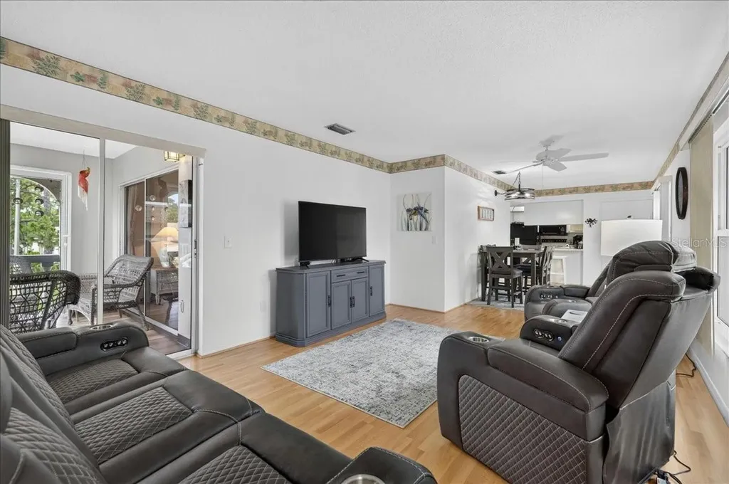 1250 S Pinellas Avenue Tarpon Springs FL 34689