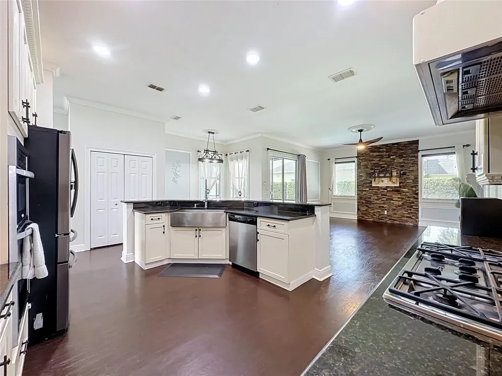 2705 Knightsbridge Road Clermont FL 34711