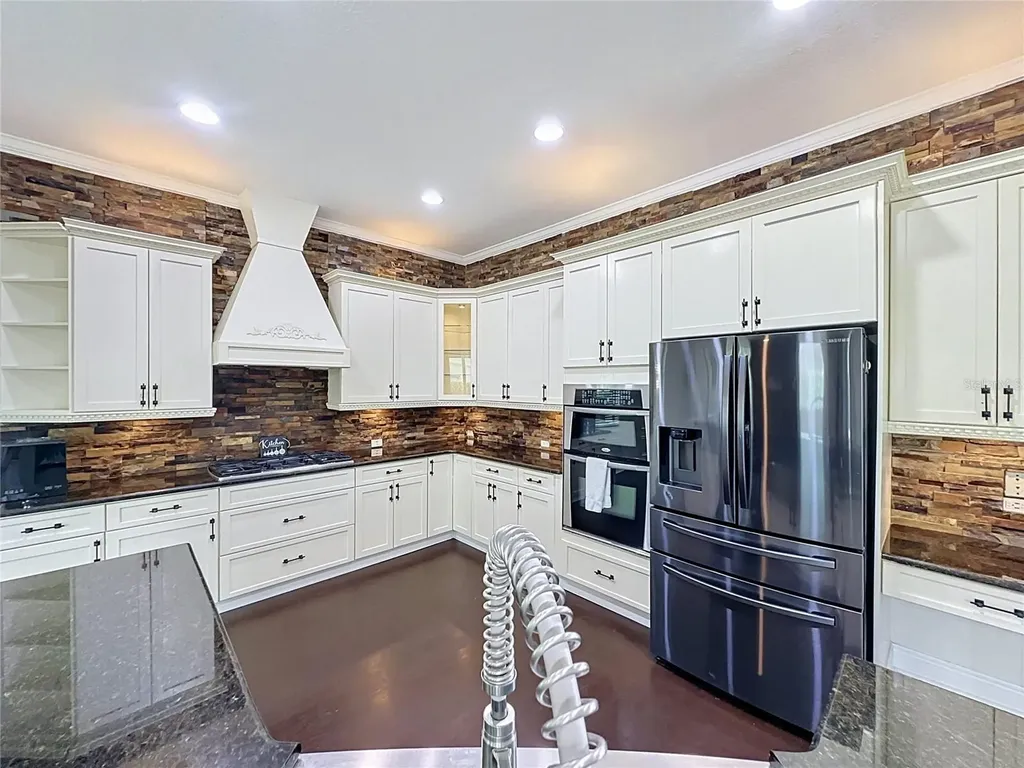 2705 Knightsbridge Road Clermont FL 34711