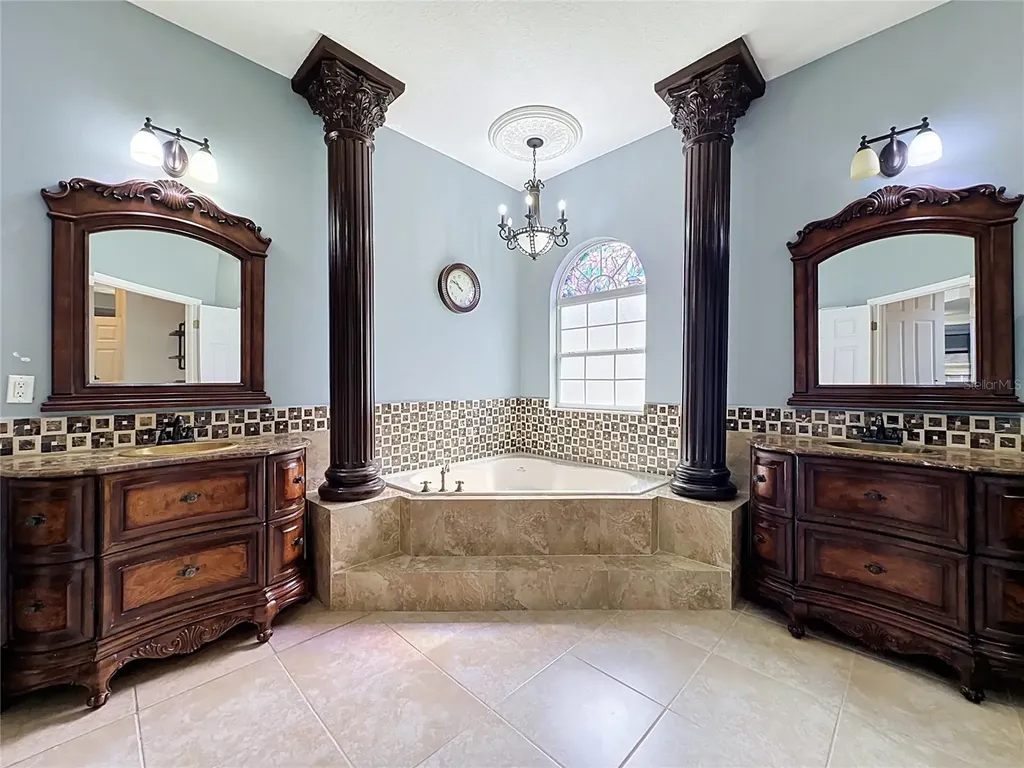2705 Knightsbridge Road Clermont FL 34711