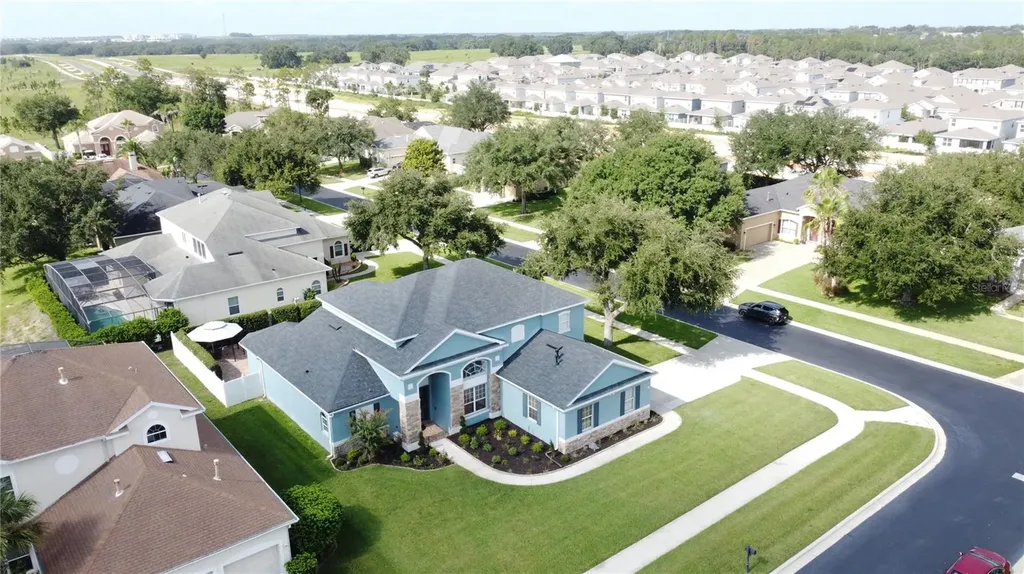 2705 Knightsbridge Road Clermont FL 34711