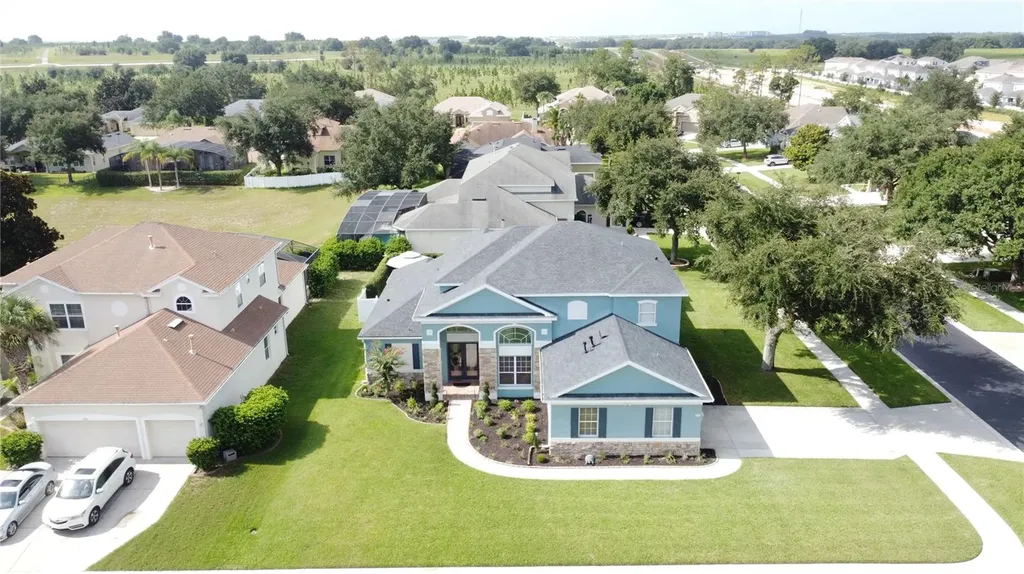 2705 Knightsbridge Road Clermont FL 34711