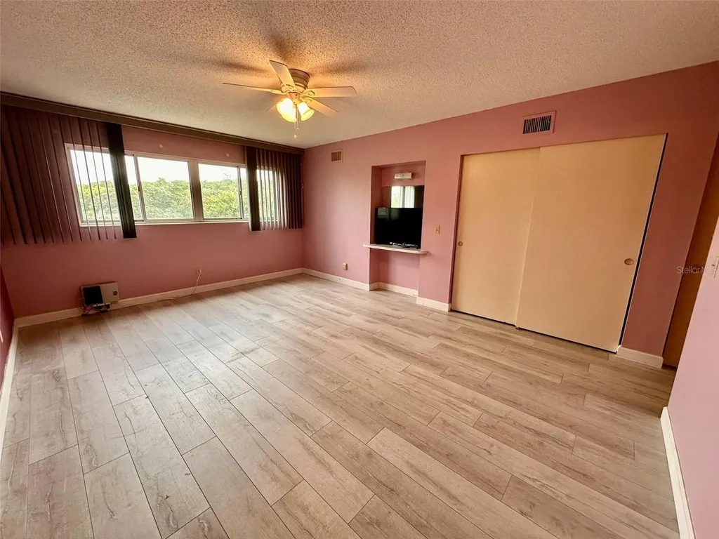 2460 Franciscan Drive Clearwater FL 33763
