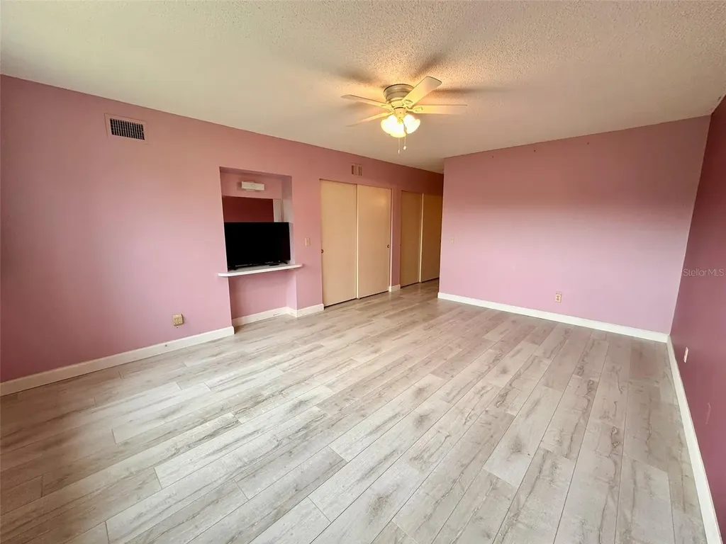2460 Franciscan Drive Clearwater FL 33763