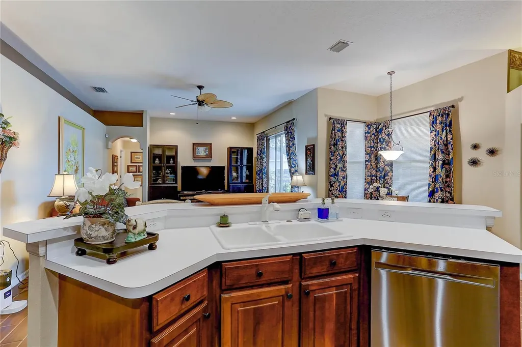 3815 Red Bluff Court Wesley Chapel FL 33543