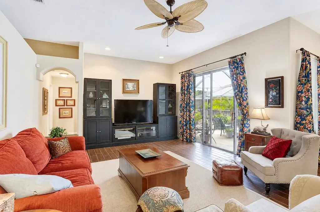 3815 Red Bluff Court Wesley Chapel FL 33543