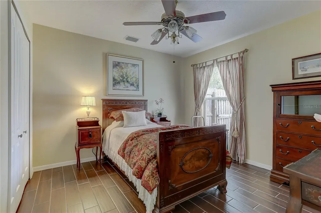 3815 Red Bluff Court Wesley Chapel FL 33543
