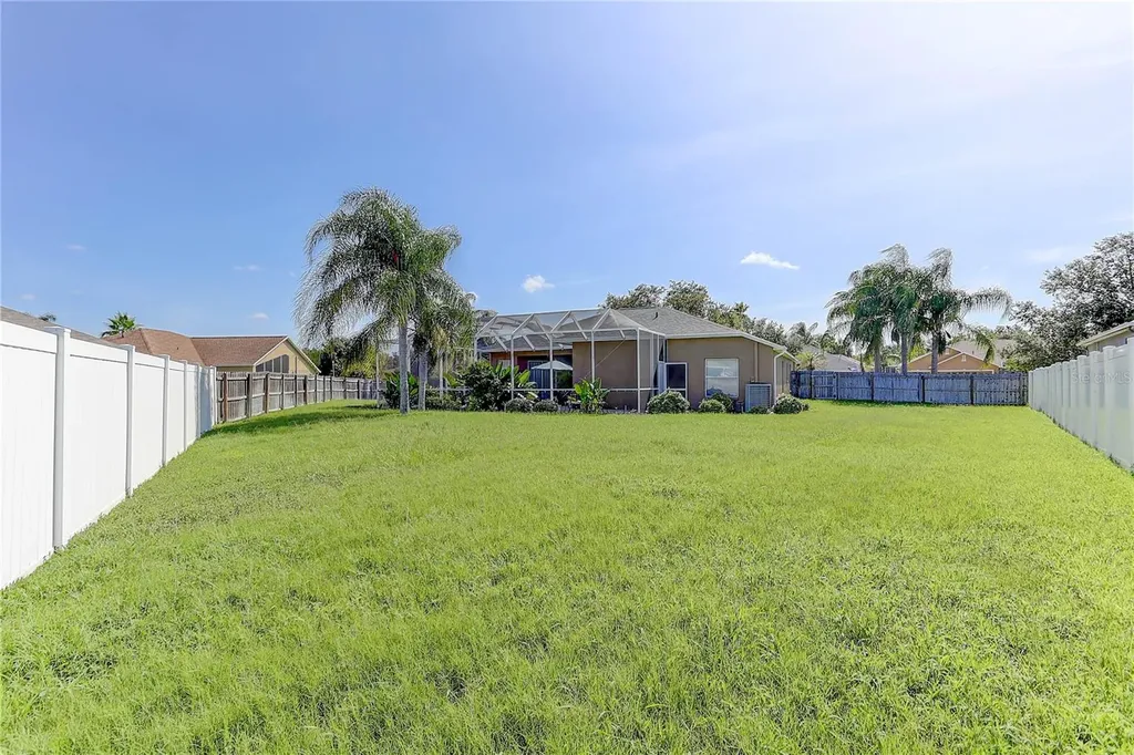 3815 Red Bluff Court Wesley Chapel FL 33543