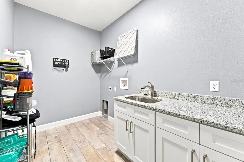 125 Longwood Drive Osteen FL 32764