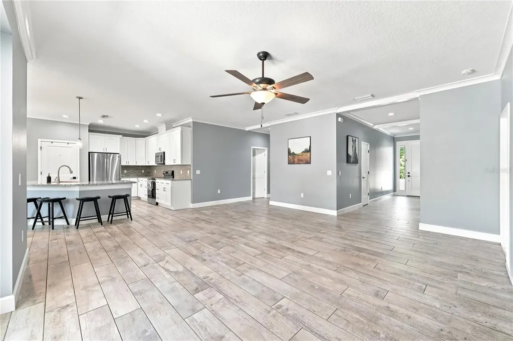 125 Longwood Drive Osteen FL 32764