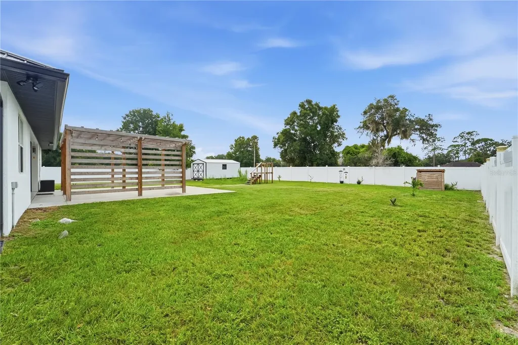 125 Longwood Drive Osteen FL 32764