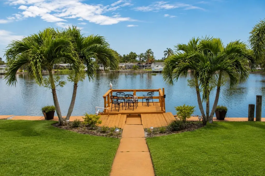 3513 Westminister Court Holiday FL 34691