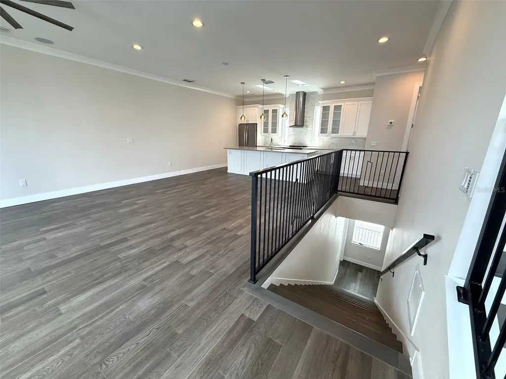 4910 W Mcelroy Avenue Tampa FL 33611