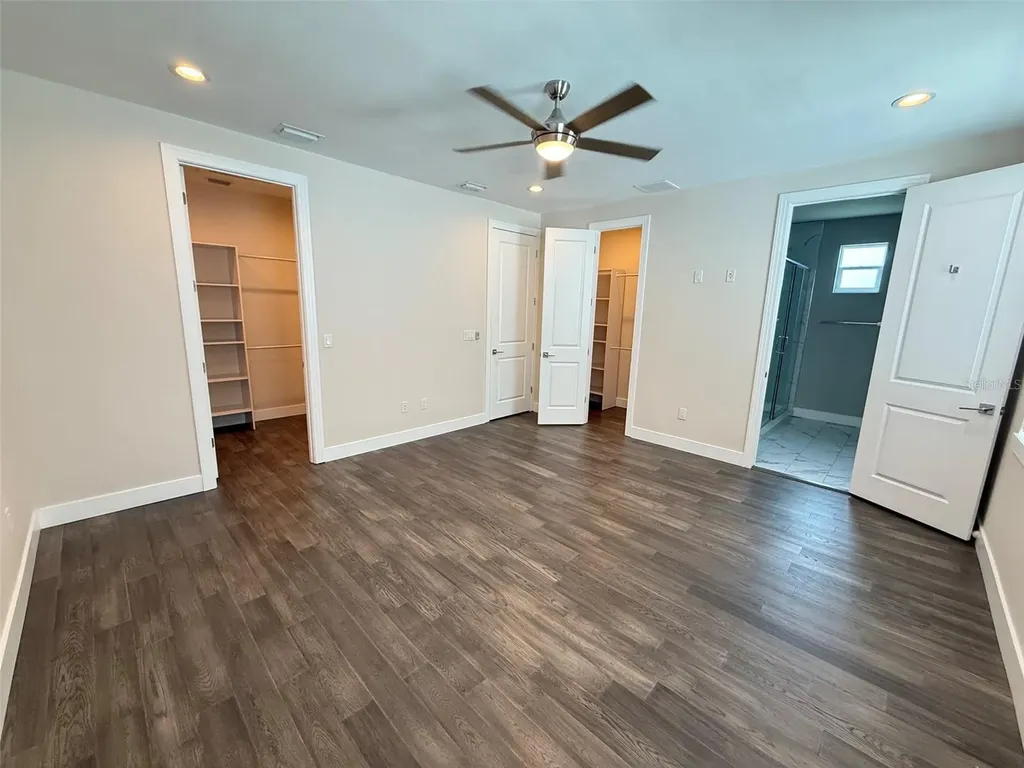 4910 W Mcelroy Avenue Tampa FL 33611