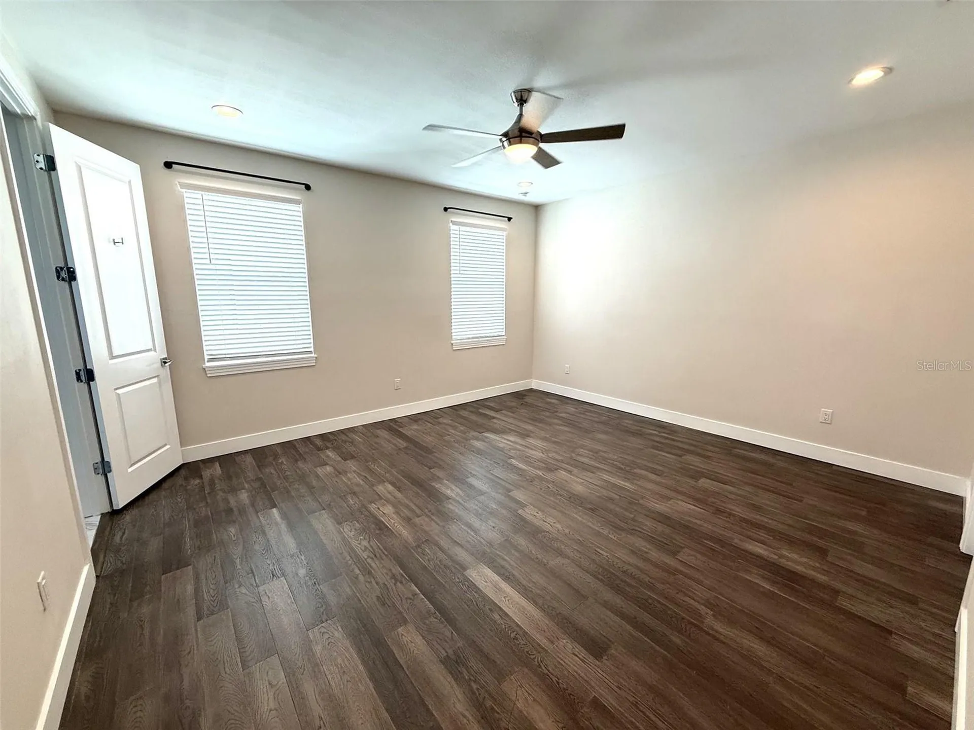 4910 W Mcelroy Avenue Tampa FL 33611
