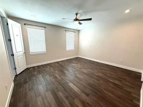 4910 W Mcelroy Avenue Tampa FL 33611