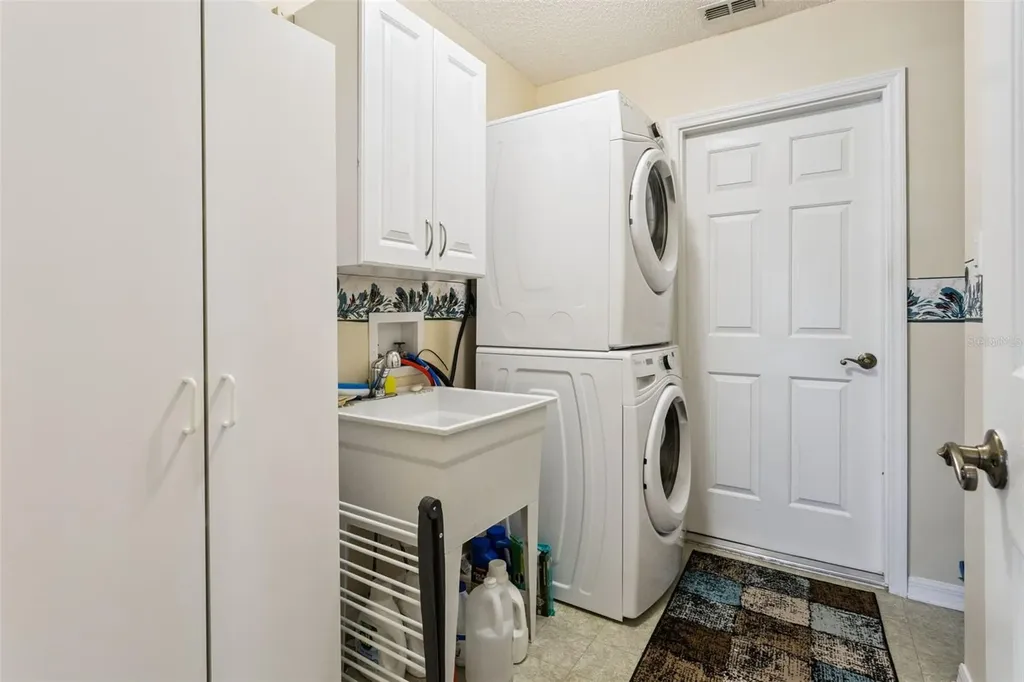 25081 Riverwalk Drive Leesburg FL 34748