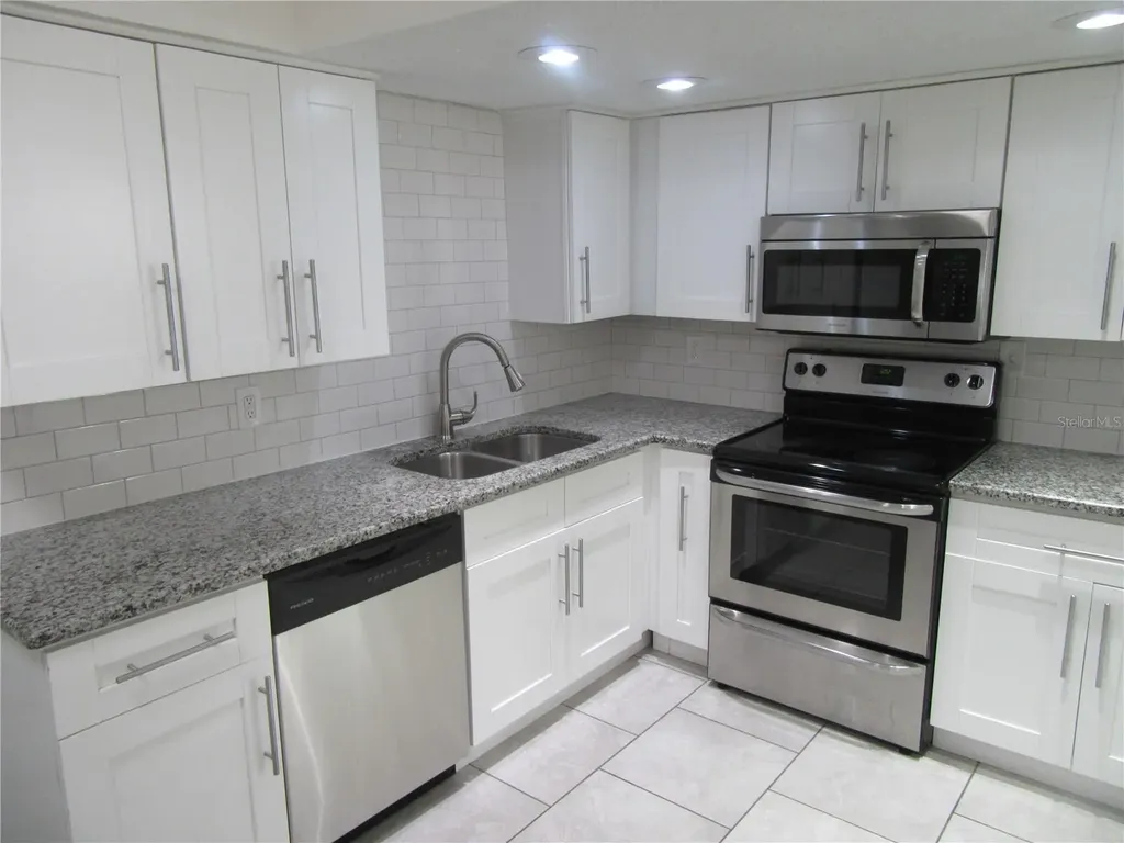 11913 104th Street Largo FL 33773