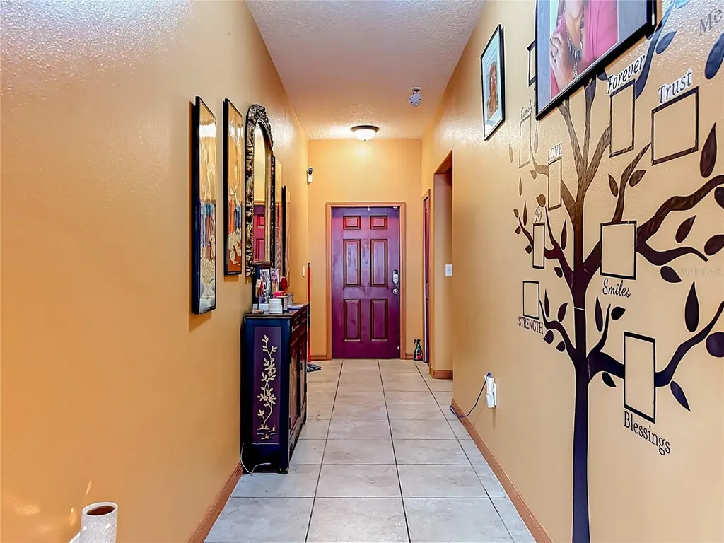 102 Cascade Bend Drive Ruskin FL 33570