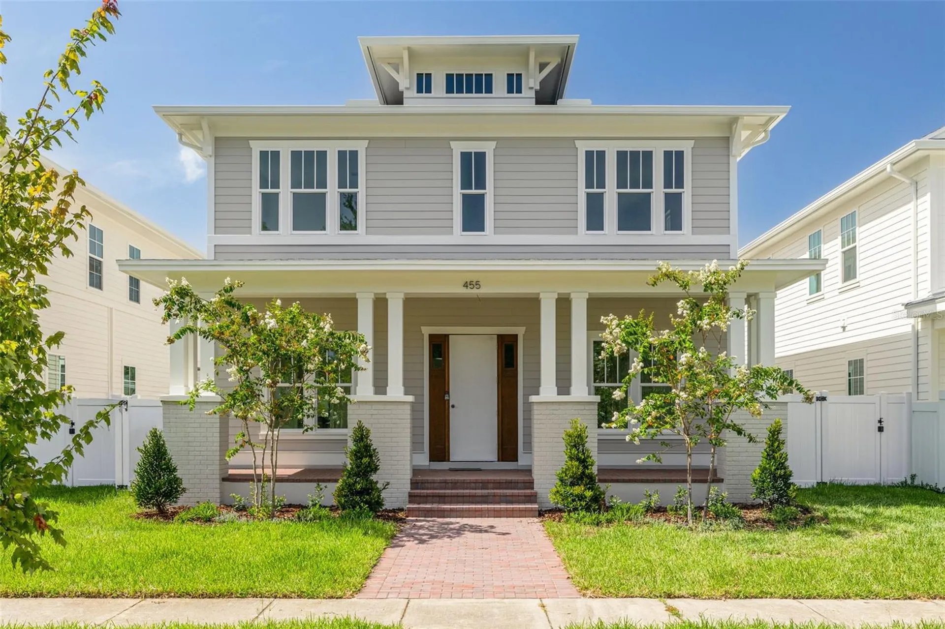 455 47th Avenue N St Petersburg FL 33703